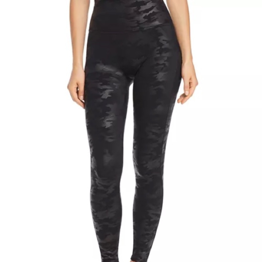 Spanx Faux Leather Camo Leggings size medium